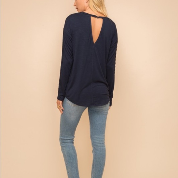 Cute Navy Top - Picture 4 of 8